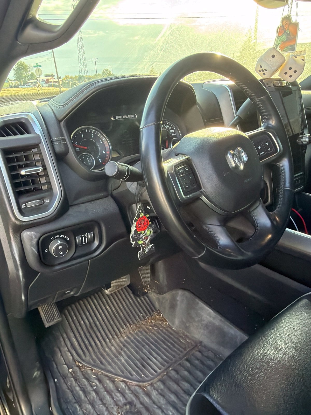 Used 2022 RAM 3500 Laramie w/ Night Edition AWD/4WD image 6
