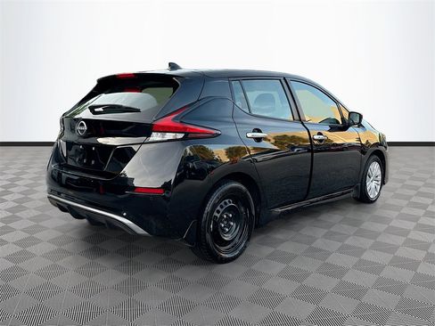 Used 2023 Nissan Leaf S image 6
