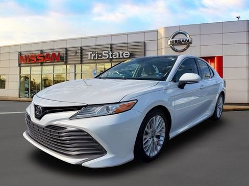 Used 2020 Toyota Camry XLE w/ Navigation Package image 2