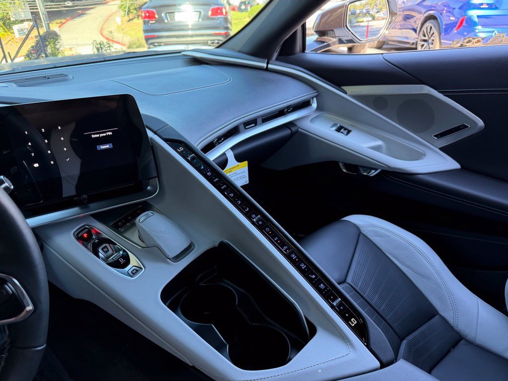 Used 2025 Chevrolet Corvette Z06 RWD image 37