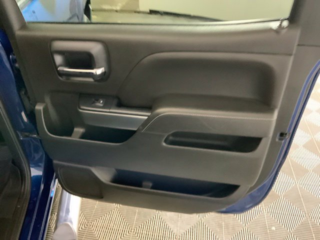 Used 2018 Chevrolet Silverado 1500 LT w/ All Star Edition AWD/4WD image 39