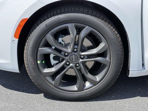 New 2026 Chrysler Pacifica Select image 12