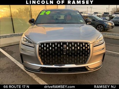Used 2024 Lincoln Corsair Reserve w/ Equipment Group 201A image 11