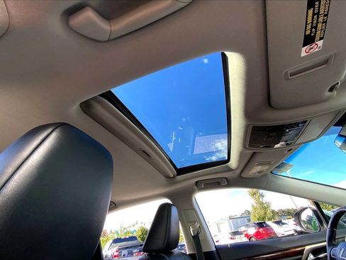 Used 2017 Lexus RX 450h AWD image 13