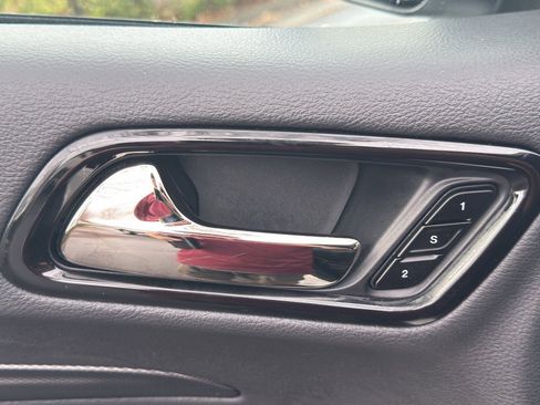 Used 2024 Dodge Durango GT image 19