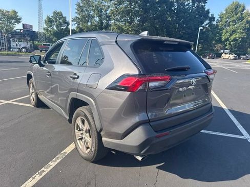 Used 2025 Toyota RAV4 XLE AWD/4WD image 7