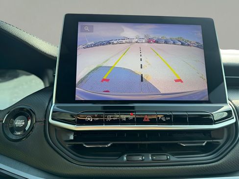 Used 2023 Jeep Compass Trailhawk image 20