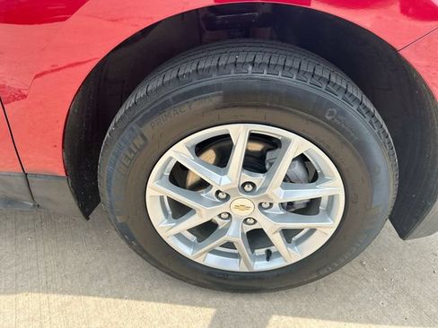 Used 2024 Chevrolet Equinox LT FWD image 50