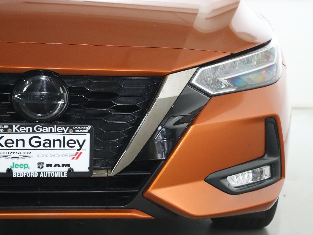 Used 2023 Nissan Sentra SR w/ Electronics Package FWD image 7