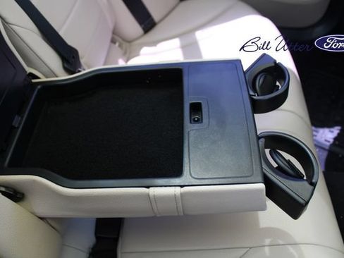 Used 2017 Mercedes-Benz C 300 Sedan image 13