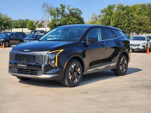 Certified 2026 Kia Sportage LX FWD image 3
