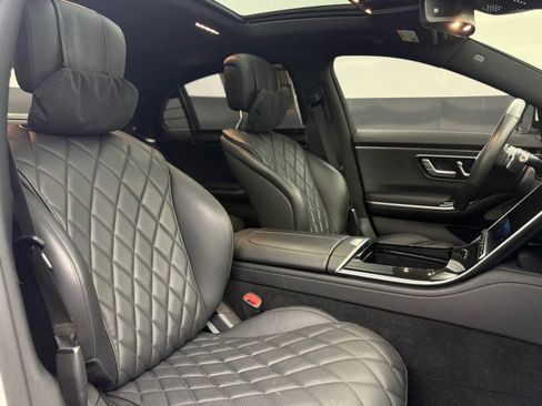 Used 2023 Mercedes-Benz S 580 4MATIC Sedan w/ AMG Line image 19
