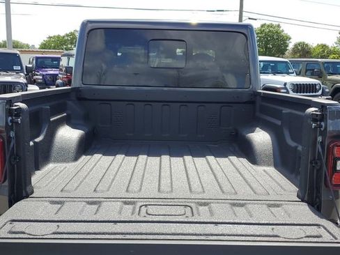 New 2026 Jeep Gladiator Rubicon AWD/4WD image 6