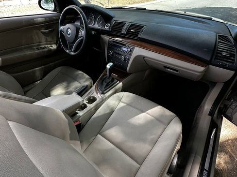 Used 2009 BMW 128i Convertible image 16