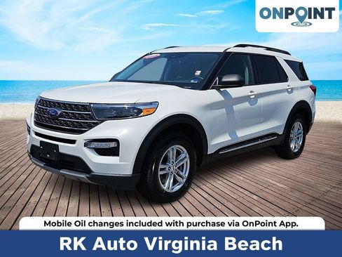 Used 2022 Ford Explorer XLT w/ Equipment Group 202A AWD/4WD image 1