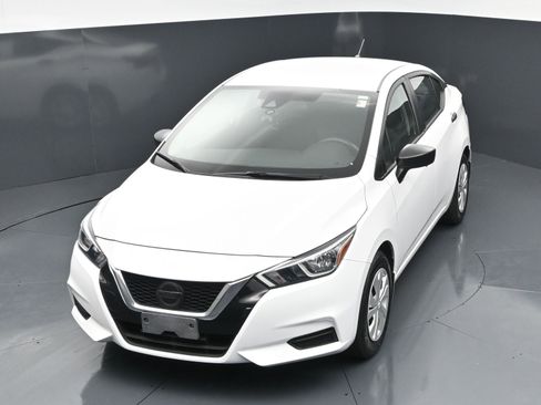 Used 2021 Nissan Versa S image 26