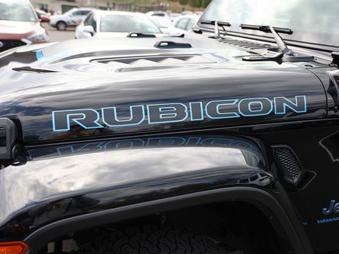 Used 2024 Jeep Wrangler Unlimited Rubicon 4xe AWD/4WD image 10