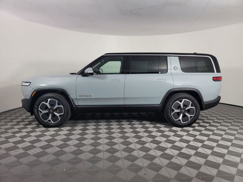 Used 2024 Rivian R1S Adventure AWD/4WD image 2