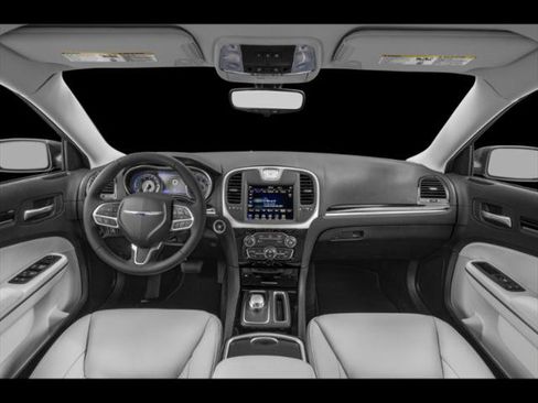 Certified 2023 Chrysler 300 Touring w/ Sport Appearance Package image 5