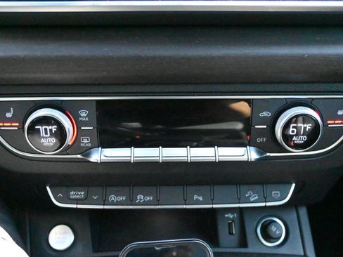 Certified 2024 Audi Q5 2.0T Premium Plus w/ Premium Plus Package image 33