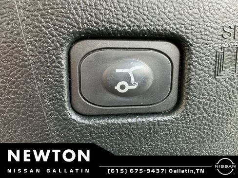 Used 2019 Ford Edge SEL w/ Equipment Group 201A AWD/4WD image 16