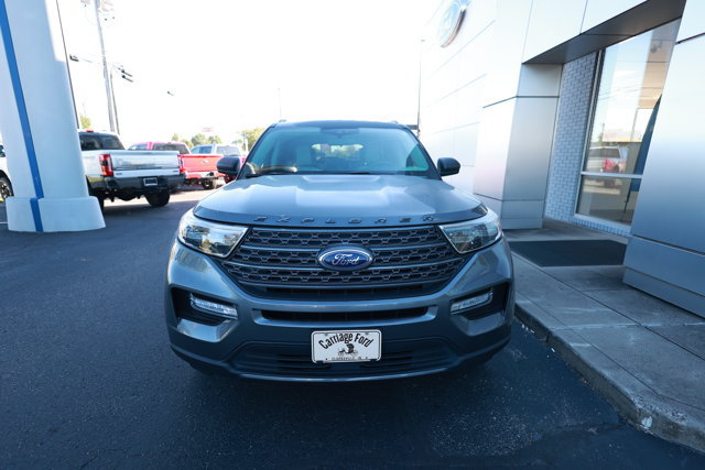Certified 2021 Ford Explorer XLT w/ Equipment Group 202A AWD/4WD image 2