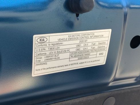 Used 2020 Kia Niro EX Premium FWD image 27