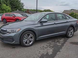 Used 2024 Volkswagen Jetta SE FWD video 1