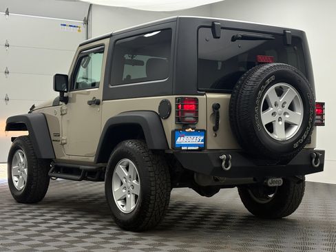 Used 2017 Jeep Wrangler Sport w/ Quick Order Package 24S AWD/4WD image 9