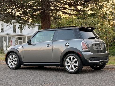 Used 2010 MINI Cooper S FWD image 3