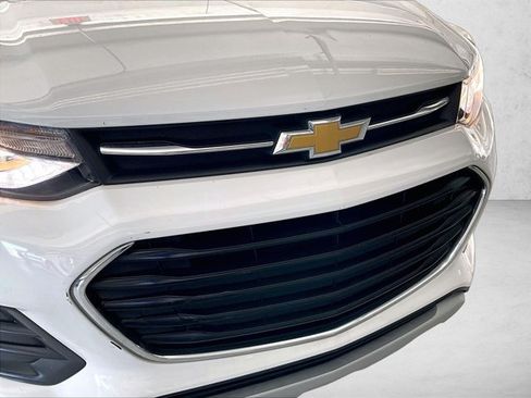 Used 2022 Chevrolet Trax LT AWD/4WD image 30