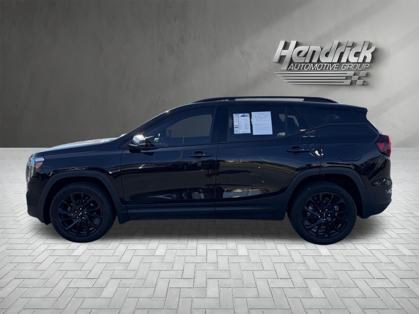 Used 2024 GMC Terrain SLT w/ Elevation Edition AWD/4WD image 7