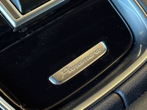 Used 2023 Porsche Panamera 4S AWD/4WD image 33