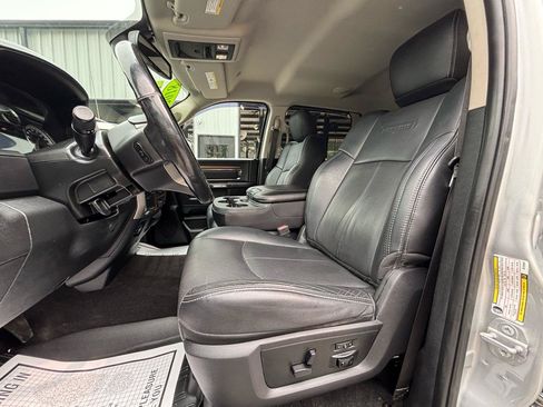 Used 2018 RAM 3500 Laramie w/ Snow Chief Group AWD/4WD image 26