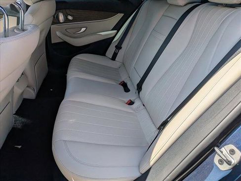 Used 2022 Mercedes-Benz E 350 Sedan image 20