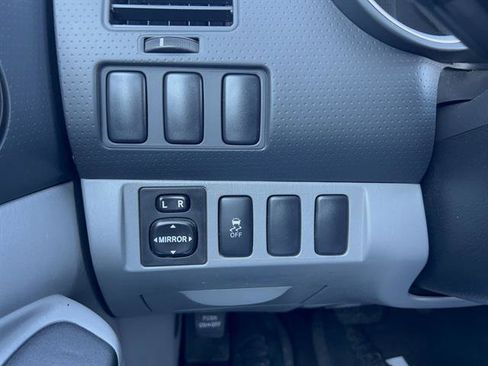 Used 2015 Toyota Tacoma 2WD Double Cab w/ Convenience Package image 22