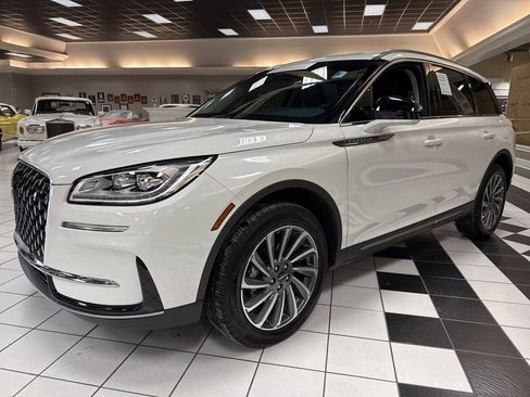 Certified 2023 Lincoln Corsair Reserve image 8