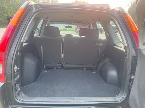 Used 2004 Honda CR-V LX image 12