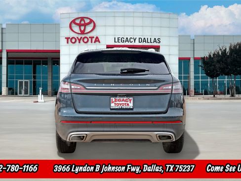 Used 2023 Lincoln Nautilus FWD w/ Premium Package image 10