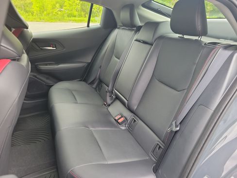 Used 2024 Toyota Prius Prime FWD image 16