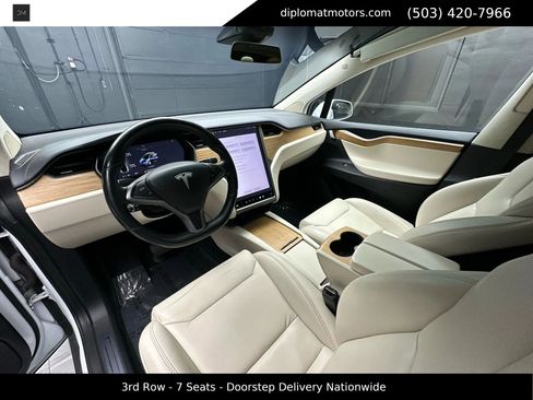 Used 2019 Tesla Model X 100D image 17