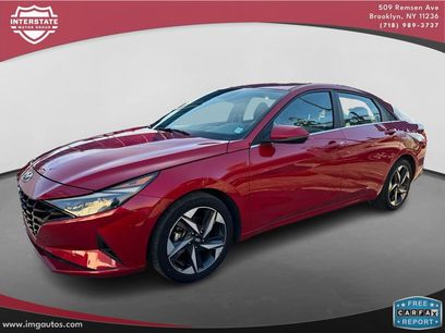 Used 2022 Hyundai Elantra SEL w/ Convenience + Premium Package