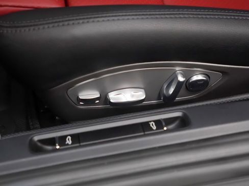 Certified 2025 Porsche 718 Boxster image 21