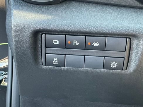 Used 2025 Nissan Versa S w/ S Plus Package image 18