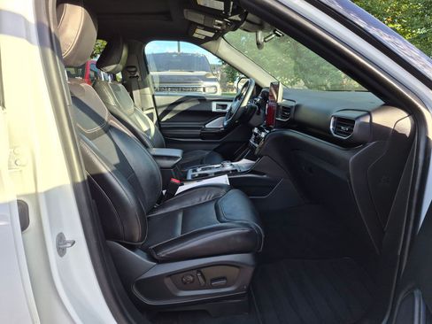 Used 2022 Ford Explorer ST w/ ST Street Pack AWD/4WD image 35