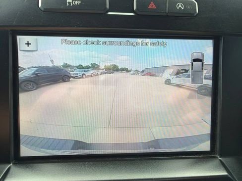 Used 2016 Ford F150 XLT w/ Equipment Group 302A Luxury AWD/4WD image 18