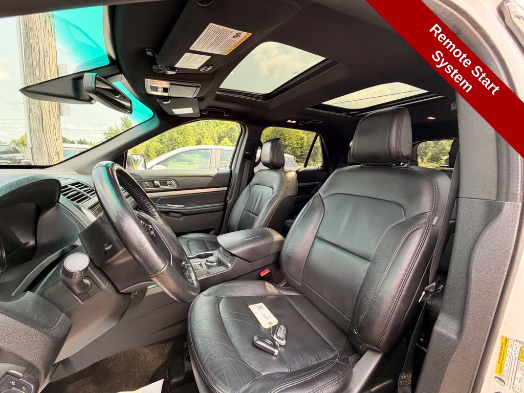 Used 2018 Ford Explorer XLT w/ Equipment Group 202A AWD/4WD image 38