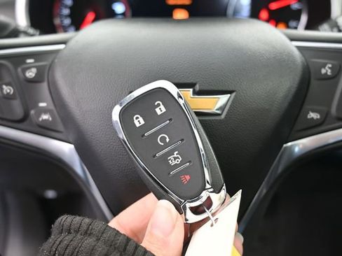 Used 2024 Chevrolet Malibu LT image 37