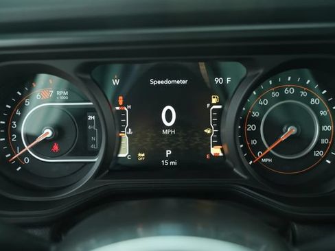 New 2026 Jeep Wrangler Unlimited Sahara AWD/4WD image 30