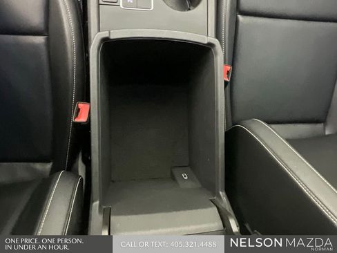 Used 2020 Volkswagen Atlas Cross Sport SE w/ Towing Package image 37